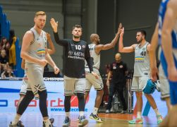 Jena Paderborn 23102021 00032